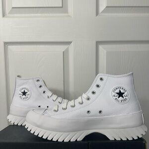 Men’s Converse Chuck Taylor All Star Lugged 2.0 Leather Size 8.5